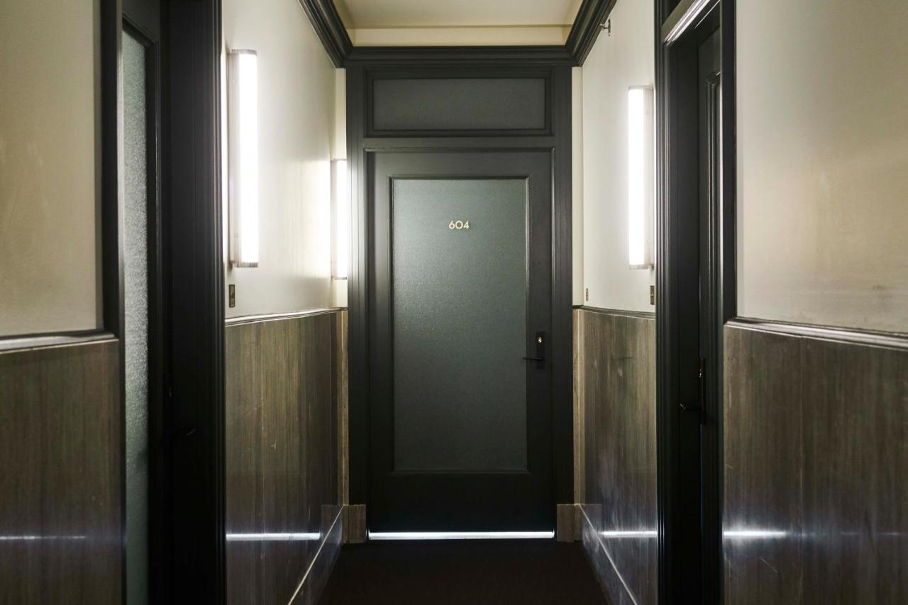The Robey, Chicago, A Member Of Design Hotels Exteriör bild